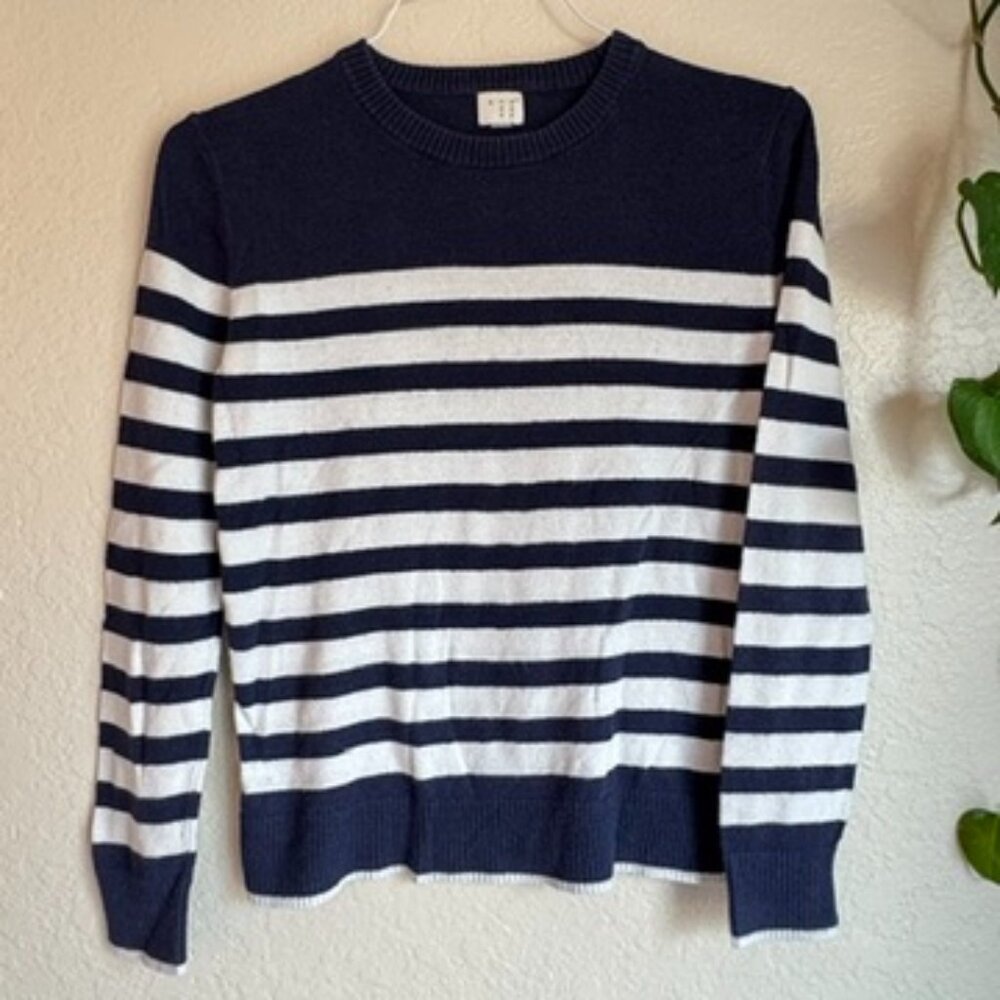 A New Day Striped Knit Sweater Navy & White | Size M | Classic Stripe - Picture 1 of 4